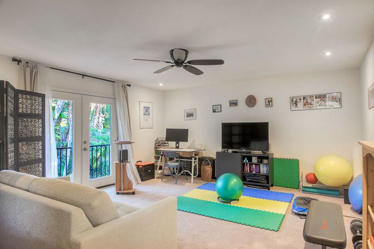 Bedroom 4/Workout room