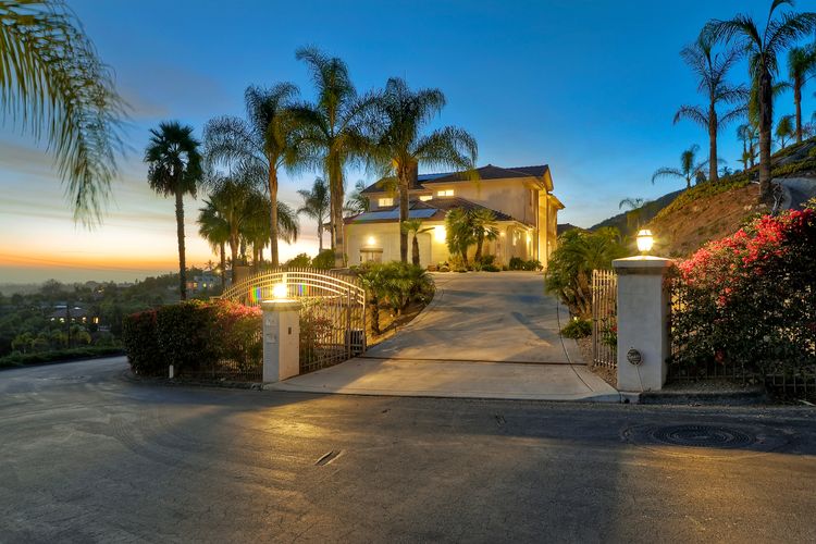 3792 Emma Road