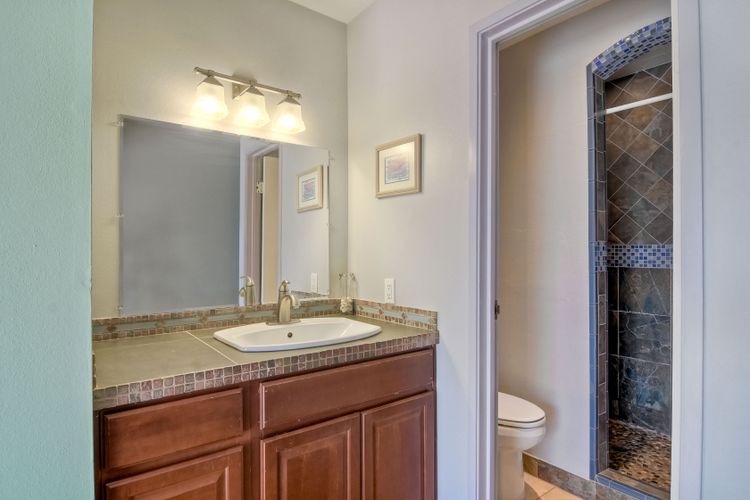 Master Bathroom (2)