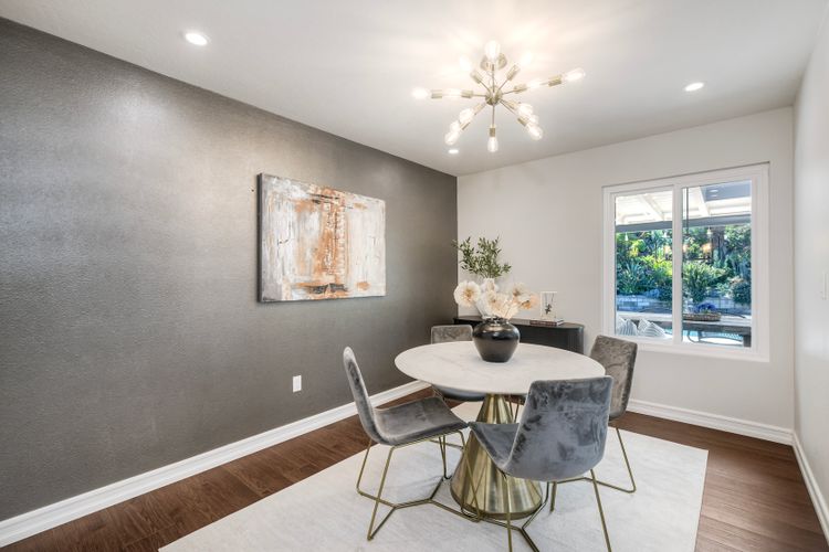 Dining Room wuth Cool Lighting