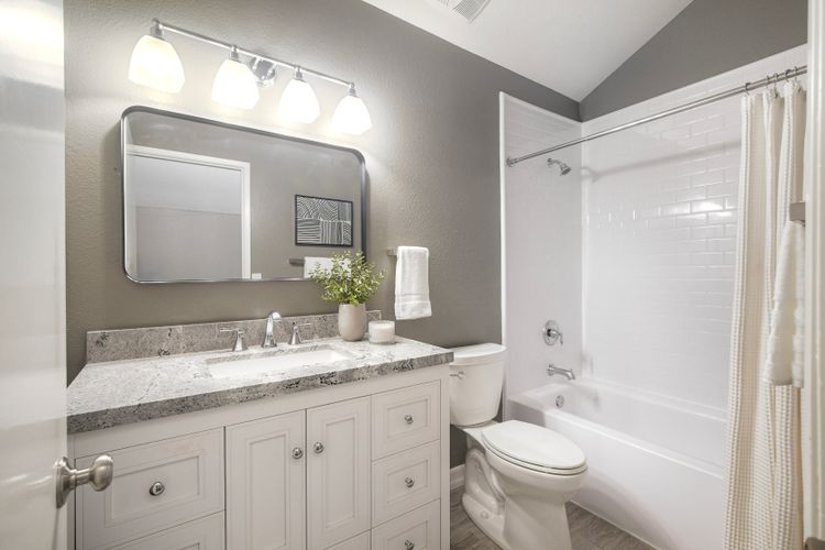 Upstairs Bath with Tub