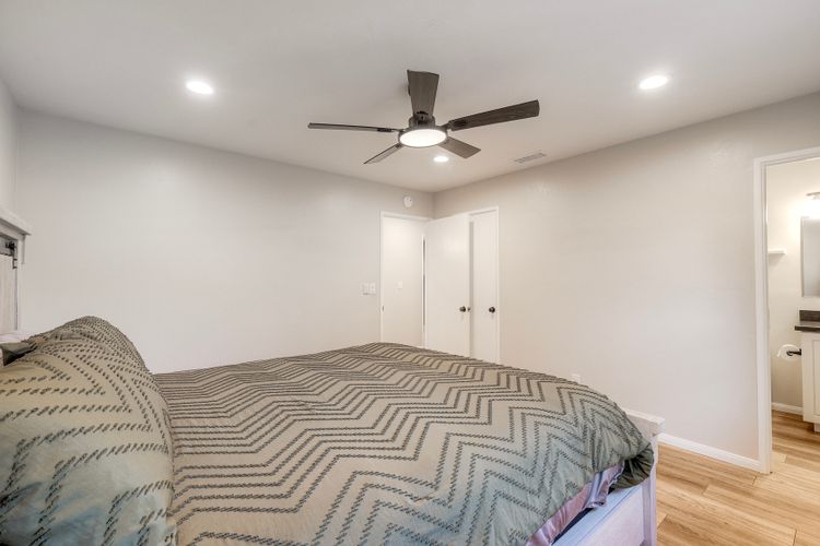 Photo #20